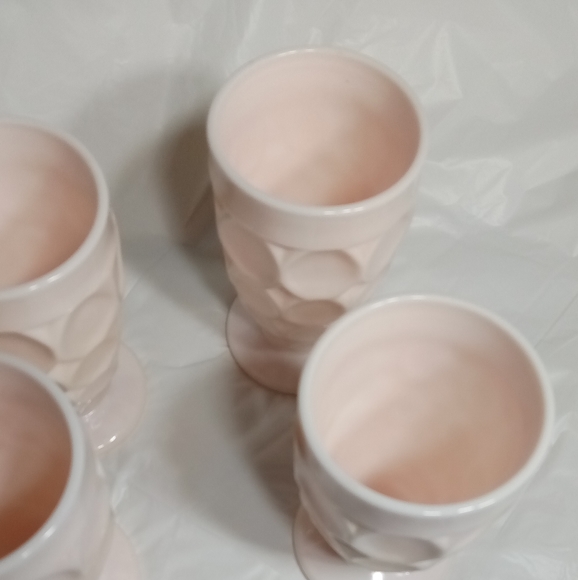 Set of 4 Jeannette Glass Shell Pink Milk Glass Juice Glasses 6oz - Picture 6 of 7